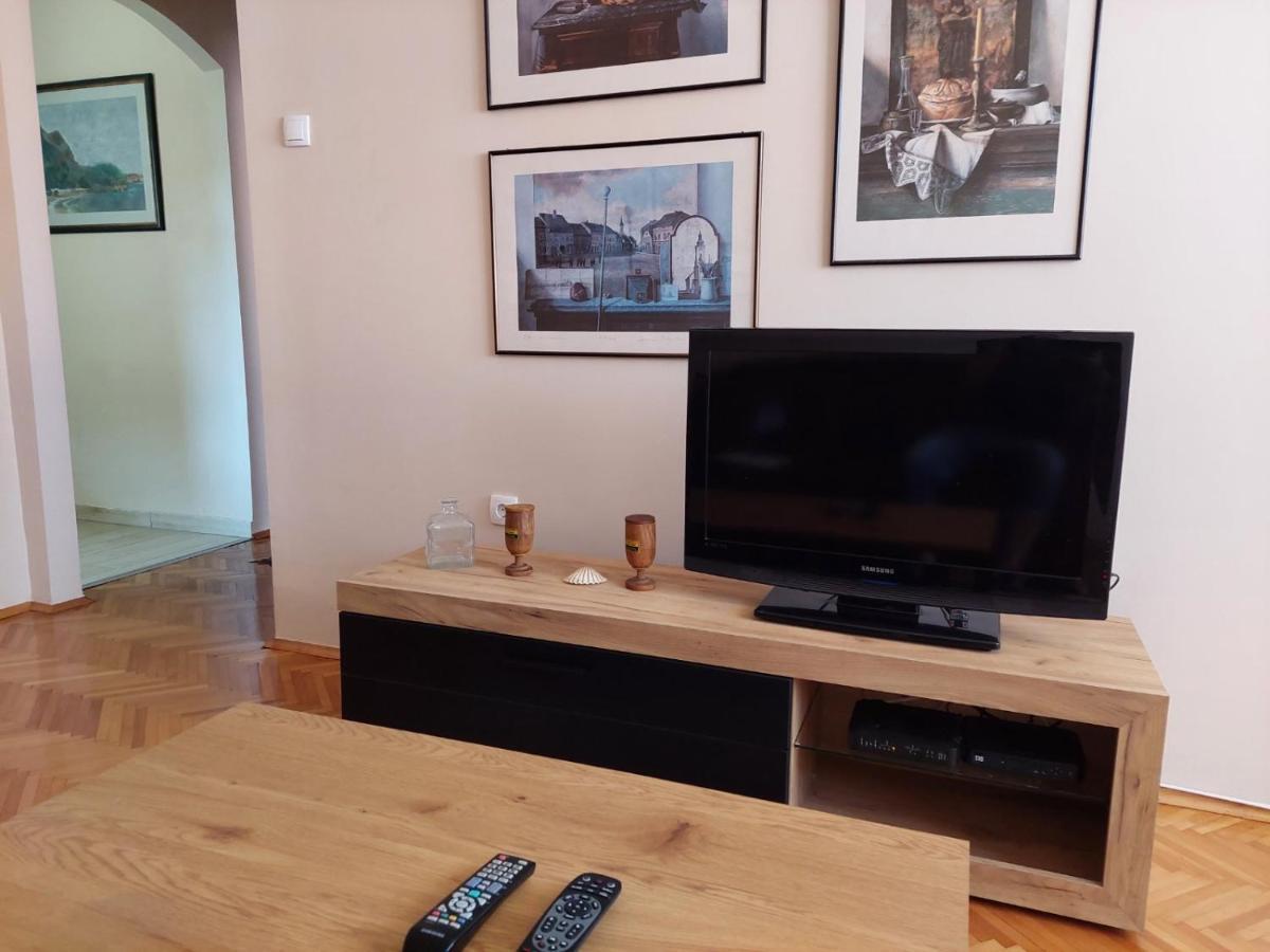 Lagumska Apartment Zemun ภายนอก รูปภาพ