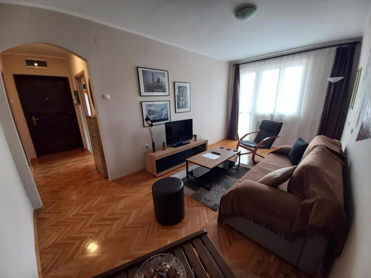 Lagumska Apartment Zemun ภายนอก รูปภาพ