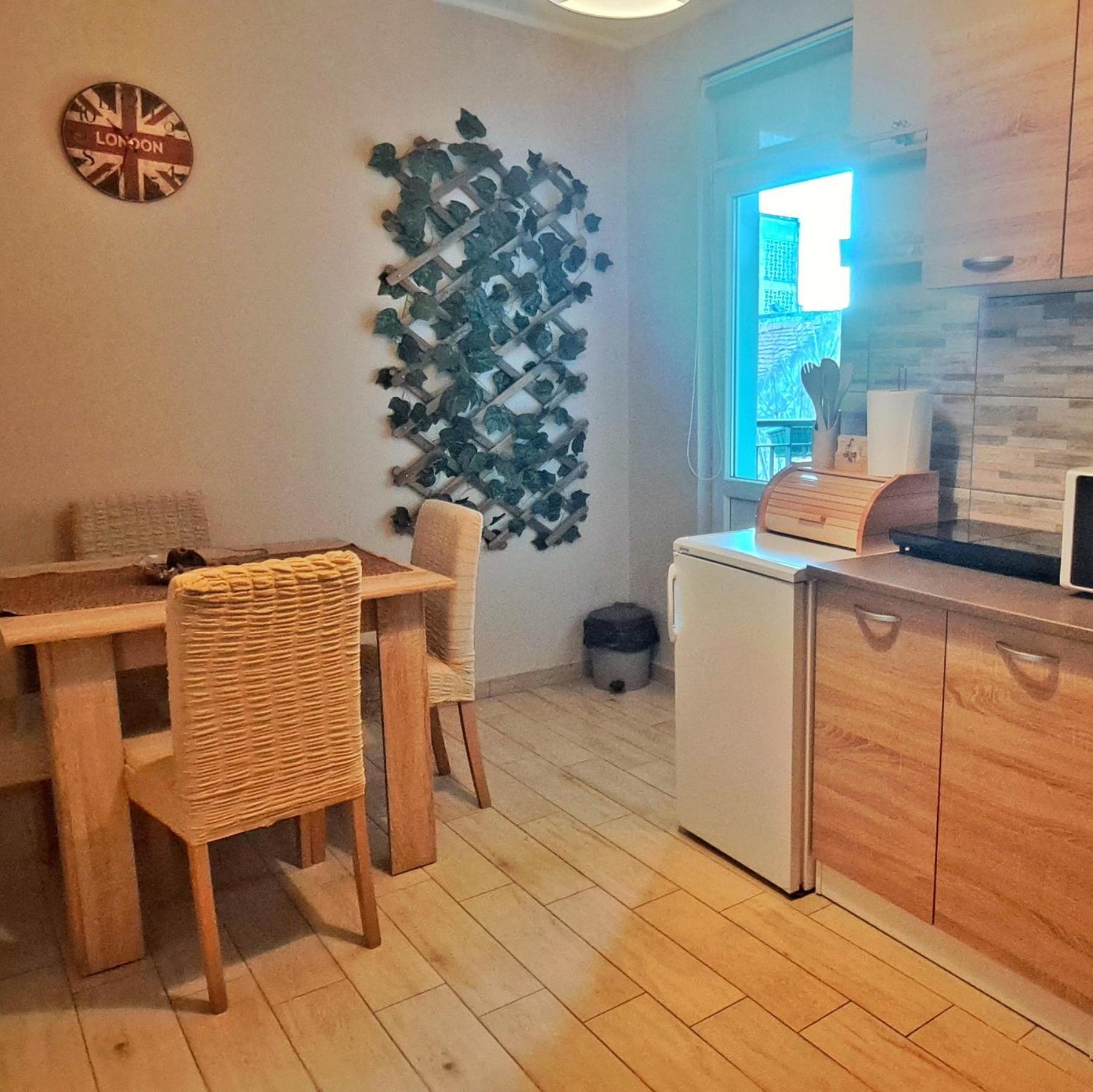 Lagumska Apartment Zemun ภายนอก รูปภาพ